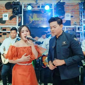 Neser Tapeh Sakek (Live)