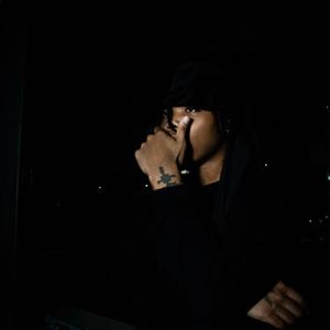 mia (feat. Osmkapo) (Explicit)