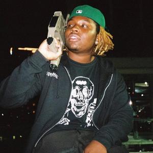 Range (feat. TrapGoKrazy) (Explicit)