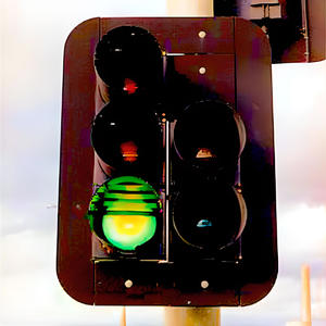 Traffic Light (feat. FOKELORE) (Explicit)