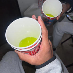 made it this far off a 5 pack of backwoods (Explicit)