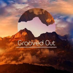 Grooved Out (feat. Chris Holsten, Hver gang vi møtes & Vidar Villa)