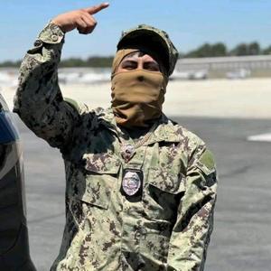 El mike v 1 (Explicit)