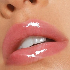 Różowe usta (Explicit)