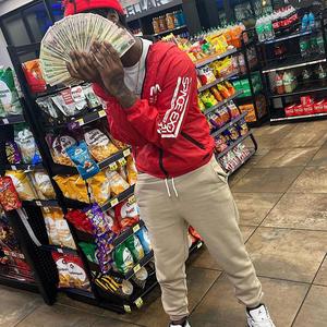 Pop out (feat. Yung roll) (Explicit)