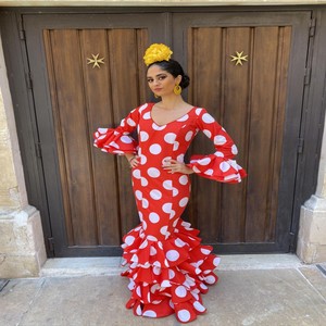 TU VESTIDO DE LUNARES