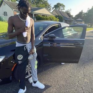 Whatchu on ? (Explicit)