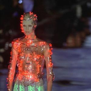 lightning mcqueen (feat. yvngxchris) (Explicit)