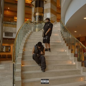 2 THE MOON ( B o n u s T r a c k ) (Explicit)