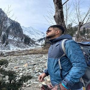 Hum tumpe marte hai