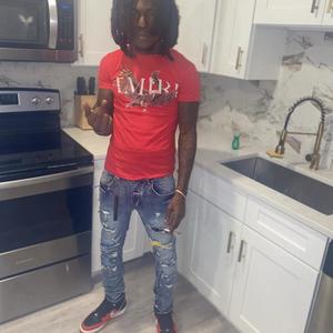 Hot (feat. Koly p) (Explicit)