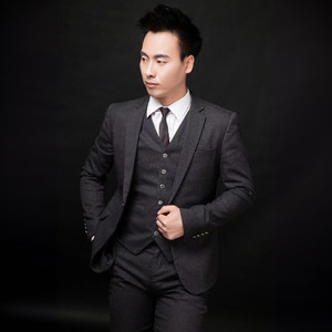 出门的人回来了