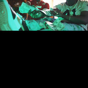 Trackhawk (feat. Frost G) (Explicit)