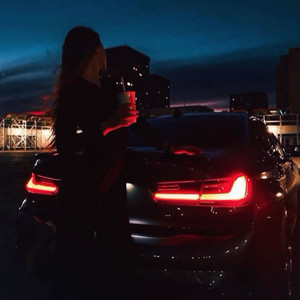 hold me closer (pitched)