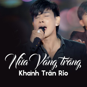 Nửa Vầng Trăng