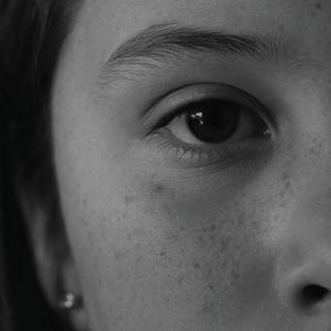 Tus Ojos Frenan (You Stop My Heart)
