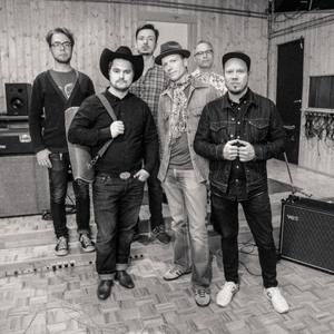 Land of Real Men (E-Studio Live)