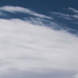 你怎么穿着小可的衣服啊