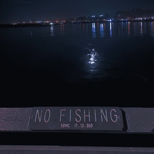 NO FISHING