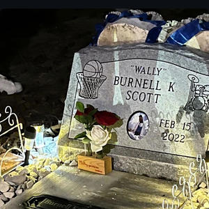 You Or Me (feat. Lul Chop & Lul blacc) (Explicit)