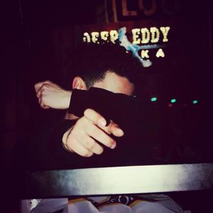 Test Test (Explicit)