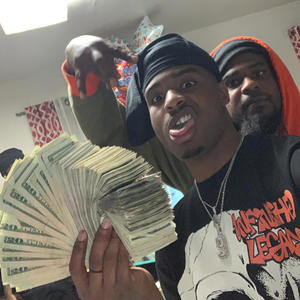 Profit & War (feat. Sh9rtie900, Noauto Dex & Switch bukk) (Explicit)