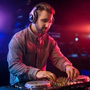 Lágrima dorada - Ritmo En Movimiento