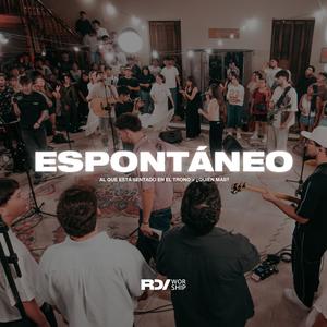 Al que está sentado en el trono + ¿Quién más?