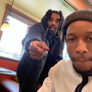 Kno Im Holdin (Explicit)