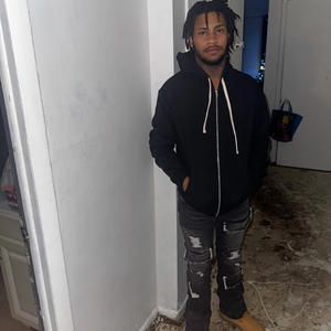 Get Hoes (feat. Teese) (Explicit)