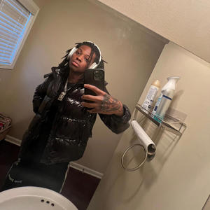 no friends (sgpwes) (feat. sgpwes) (Explicit)