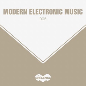 Sunny Beach (Original Mix)