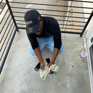 Mud (feat. Solo JB, Ege AJ & Lu Lu) (Explicit)