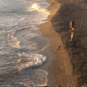 비로소 너에게 닿을 때(Reaching Out To You) (当我才触及到你的时候) (Inst.)