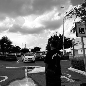 Flaka (feat. Omar Thug) (Explicit)