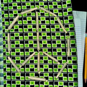 Smokin' In The Rain (feat. Marcus Edvardsson) (Explicit)