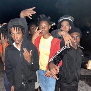 OFFICIAL WHO WANT SMOKE SONG(feat. GMB.BULLET, 060.P6, LulSmokeP & SneakKutta) (Explicit)