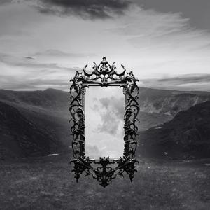 Bones (feat. stxssy)