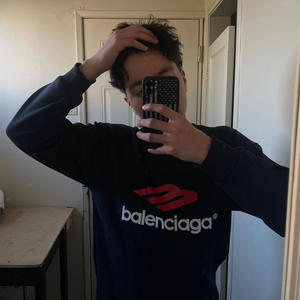 love too much (feat. m4ox) (Explicit)