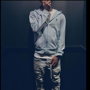 Love Me (feat. Choppavchoppa) (Explicit)