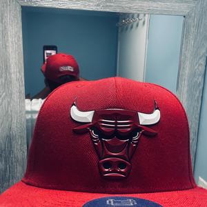 ELLA SIEMPRE ME ESCRIBE (Oficial Video) (Explicit)