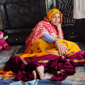 Chori Thara Mota Mota Gal