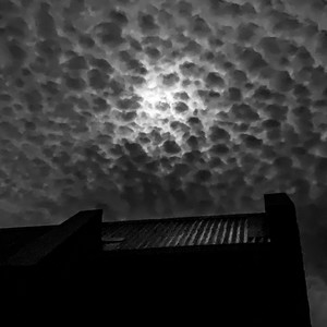 Volmaanlig En Borrelwolke