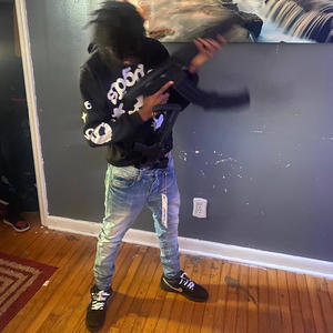 Hi-tech (feat. Kravoo) (Explicit)