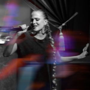 Неслучайно