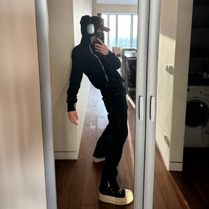 моргнул (Explicit)