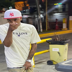 De revista (feat. Ronny la pinta) (Explicit)