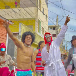 La Calle Ta Caliente (feat. Acentoh)