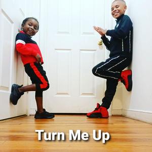 Lil Cert-Turn Me Up (feat. Mz KumBak) [Explicit]