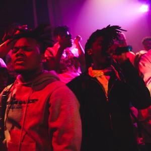 Comfortable(feat. Yellabandanna) (Explicit)